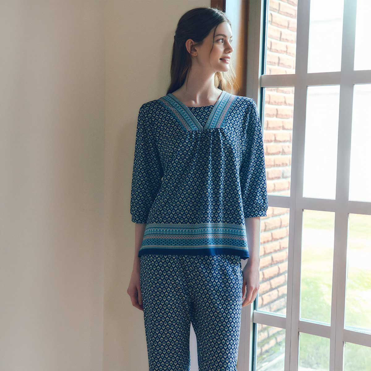 폴리스판 에스닉 보더나염 여성상의(VEV3980W), , large